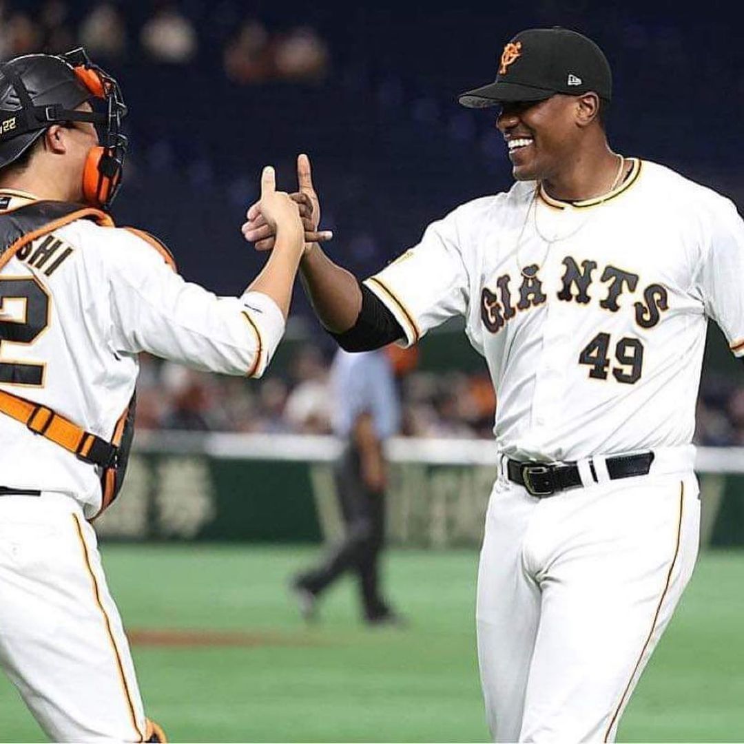 Yomiuri Giants ともに強く 7 8月度の 大樹生命月間mvp賞 セ リーグ投手部門に ビエイラ 投手が初受賞しました おめでとう 巨人 Giants ジ Npb Hub