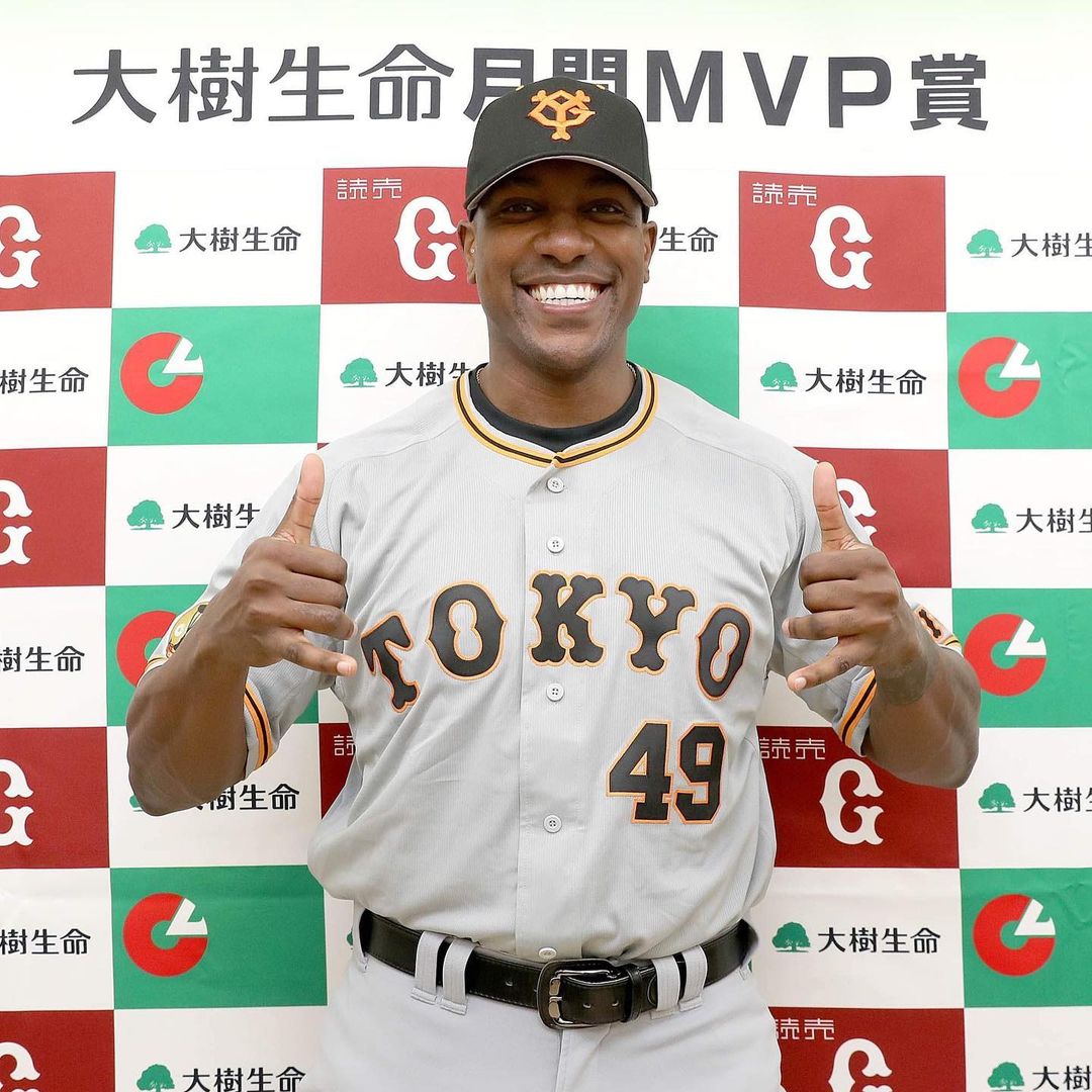 Yomiuri Giants ともに強く 7 8月度の 大樹生命月間mvp賞 セ リーグ投手部門に ビエイラ 投手が初受賞しました おめでとう 巨人 Giants ジ Npb Hub